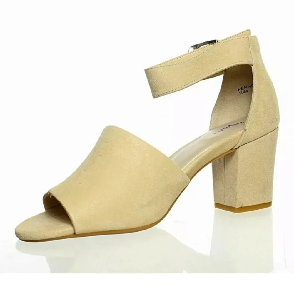 Tahari ankle pennie‎ leather sandals Sz 10 new